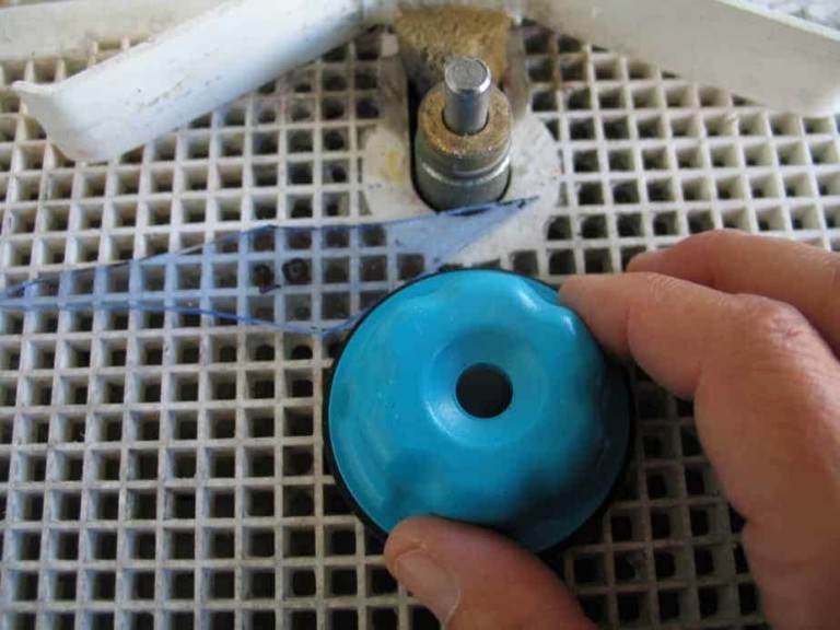 Tips For Grinding Small Stained Glass Pieces Accurately